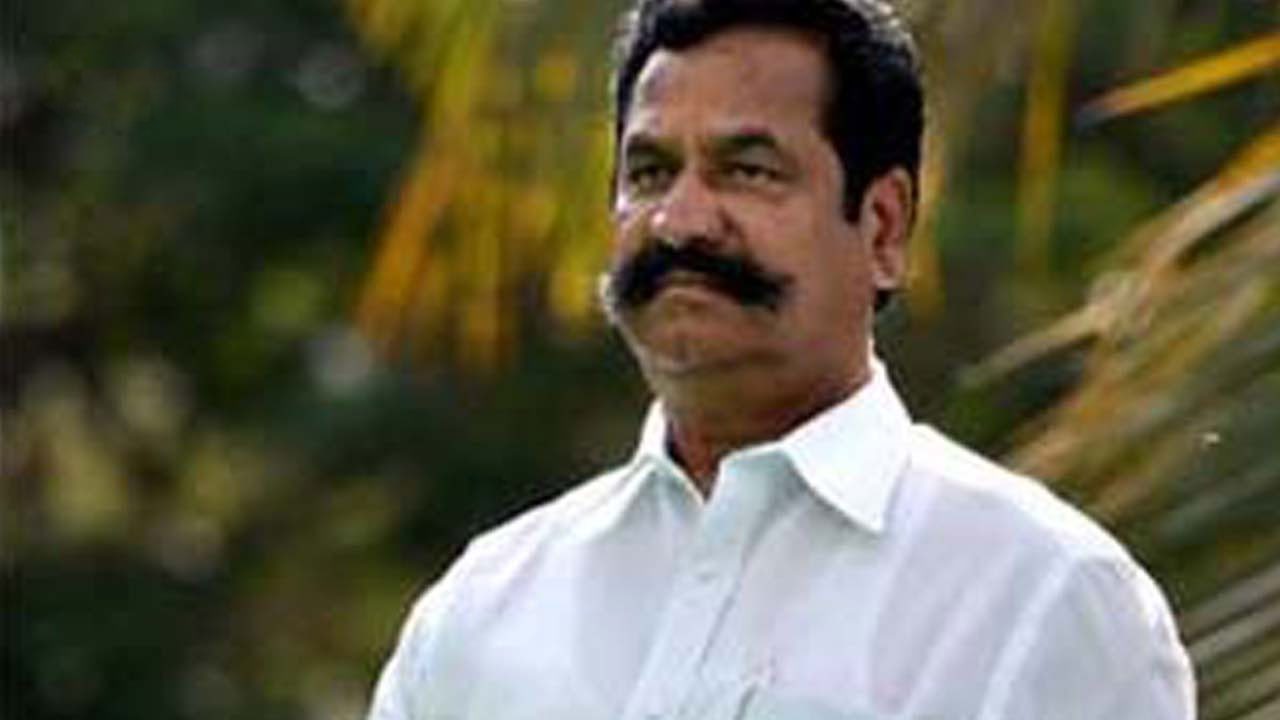 మాస్కు ధ‌రించ‌ని మాజీ మేయ‌ర్ తీగ‌ల కృష్ణారెడ్డికి జ‌రిమానా