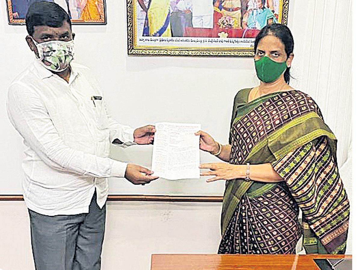 అనుబంధ గుర్తింపు ఫీజు రద్దుచేయండి: టీపీజేఎంఏ