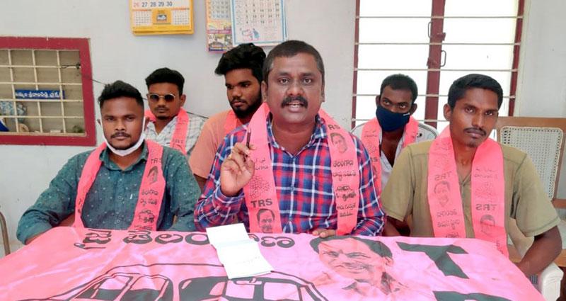 బీసీల భూముల కబ్జా సిగ్గుచేటు