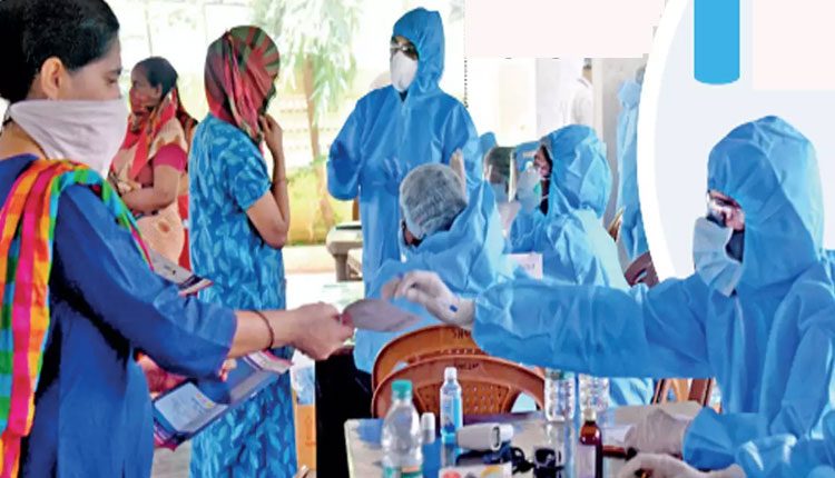 వైద్యారోగ్య శాఖ‌లో తాత్కాలిక ఉద్యోగుల సేవ‌లు కొన‌సాగింపు