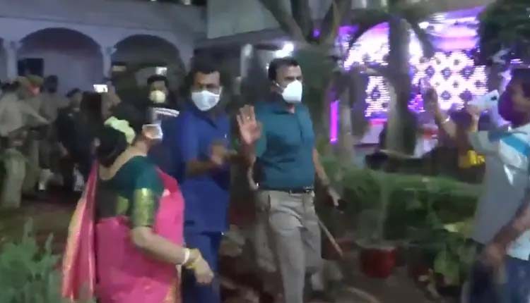త్రిపుర కలెక్టర్ సస్పెండ్.. పెళ్లిలో వీరంగం ఫలితం!