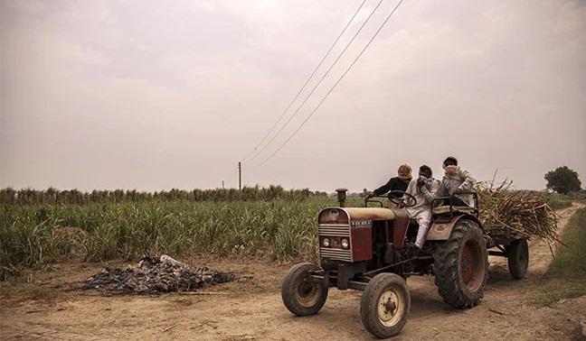 కరోనా ఉగ్రరూపం.. తల్లడిల్లుతున్న యూపీ పల్లెలు