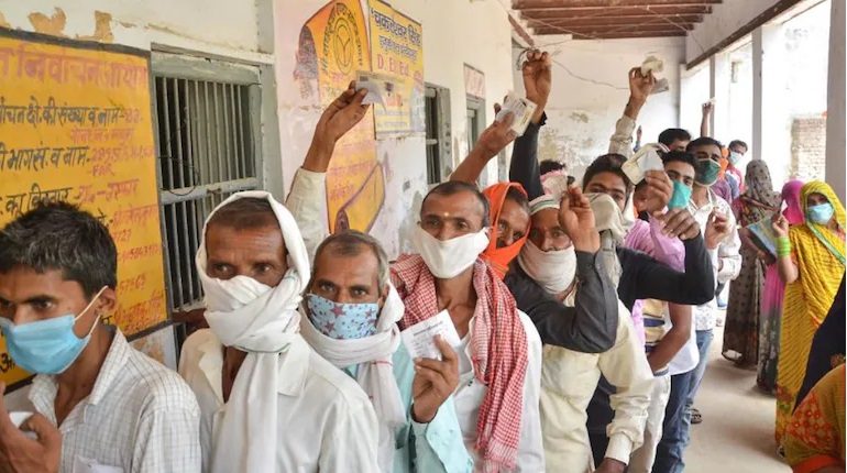 యూపీ పంచాయితీ ఎన్నికల్లో ఎస్పీ ఆధిక్యత