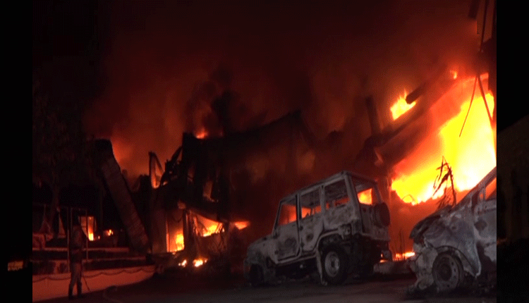 కెమిక‌ల్ ఫ్యాక్ట‌రీలో భారీ అగ్నిప్ర‌మాదం..