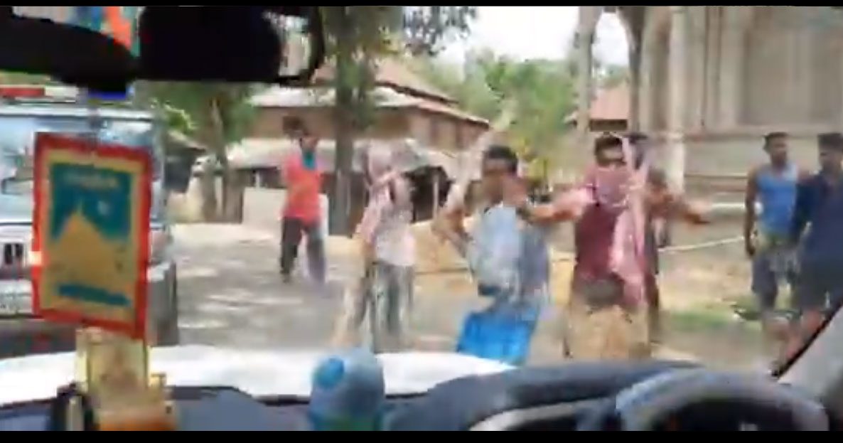 బెంగాల్‌లో కేంద్ర‌మంత్రి ముర‌ళీధ‌ర‌న్ కారుపై దాడి.. వీడియో