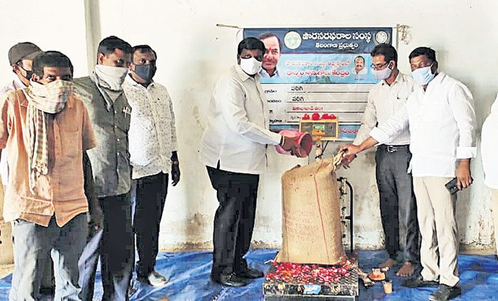 ప్రతి గింజ కొనుగోలు చేస్తాం