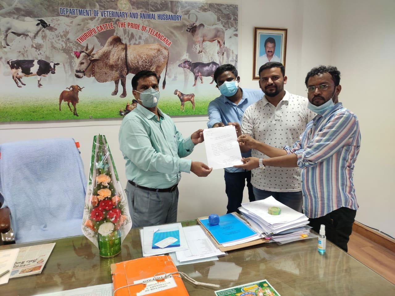 ప‌శు వైద్యుల‌ను ఫ్రంట్‌లైన్ వారియ‌ర్లుగా గుర్తించండి..