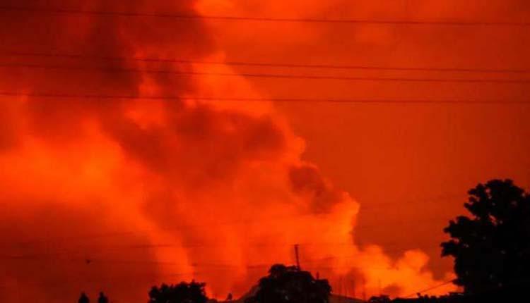 రెండు దశాబ్దాల తర్వాత బద్దలైన అగ్నిపర్వతం