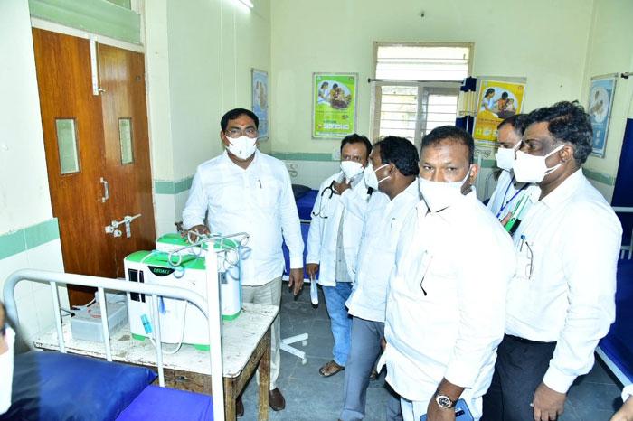 వ్యాక్సినేషన్‌లో కేంద్రం విఫలం