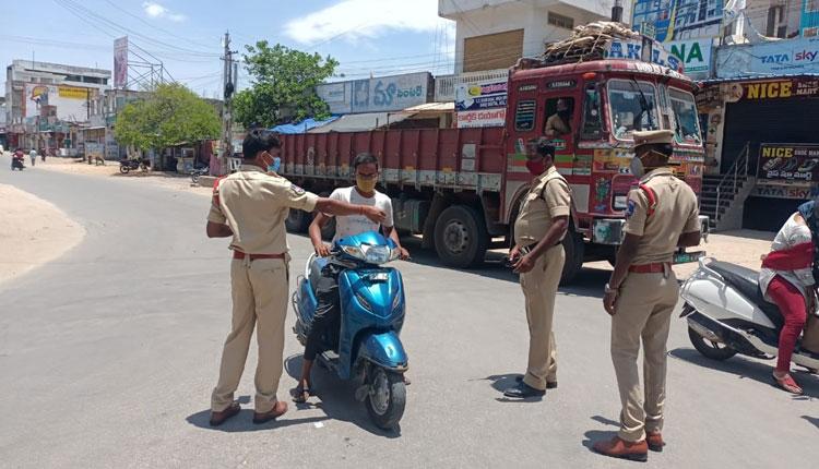 ఉల్లంఘనులపై ఉక్కుపాదం