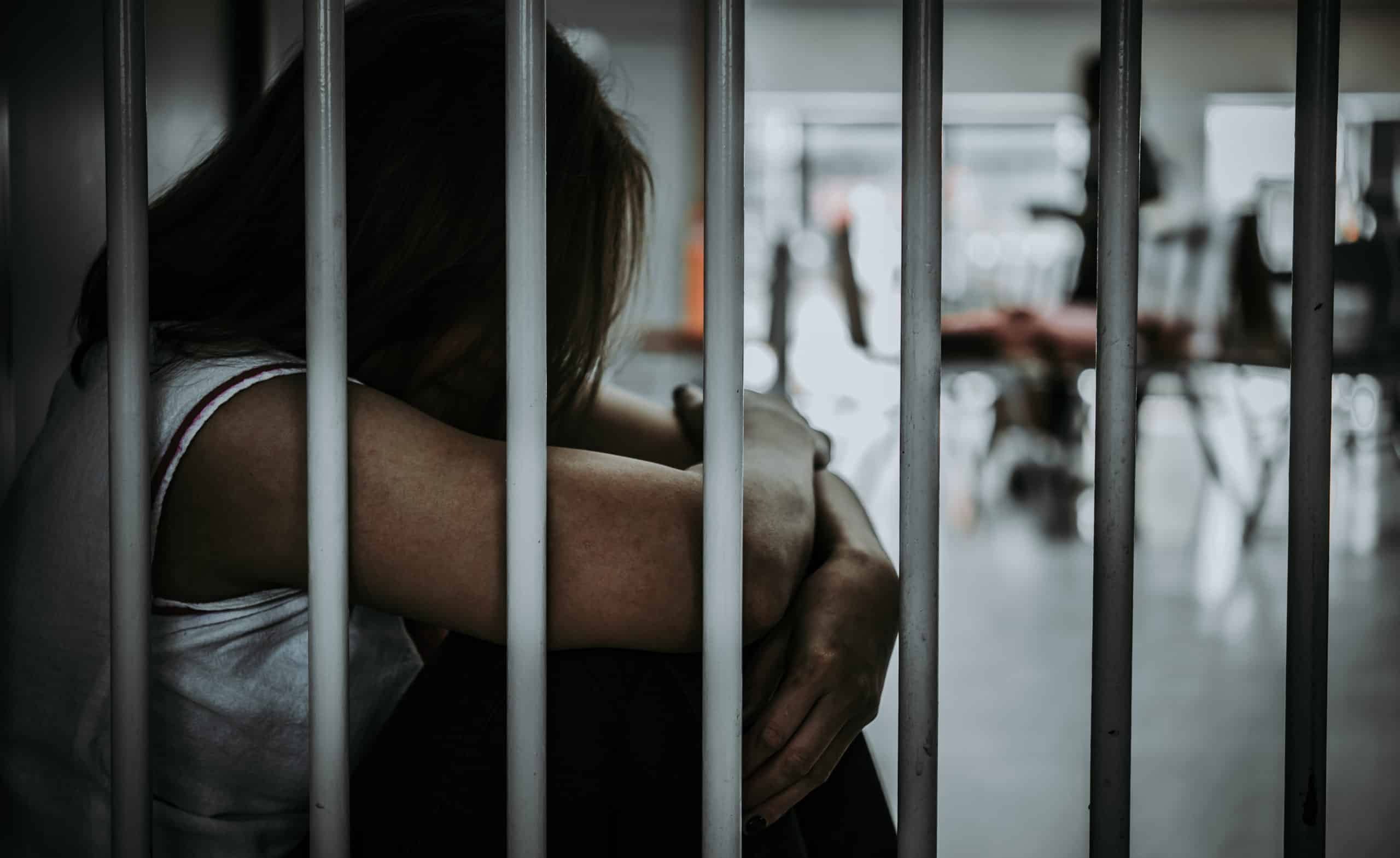 భర్త హత్య కేసులో భార్యకు ఏడు సంవత్సరాల జైలు శిక్ష