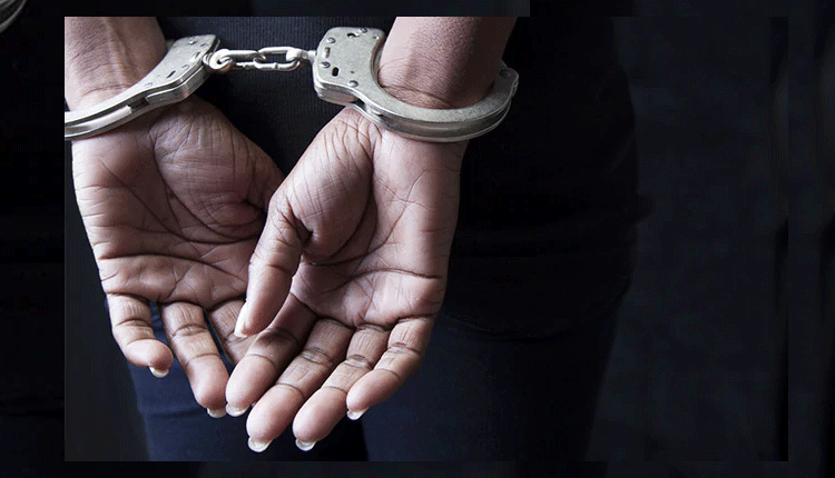 Arrest.. డీఎస్పీని బ్లాక్‌మెయిల్ చేస్తున్న మ‌హిళా కానిస్టేబుల్