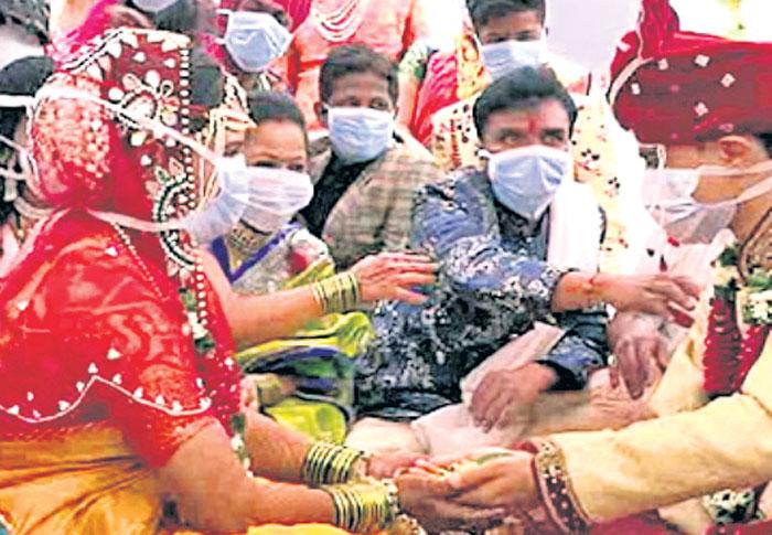 పెండ్లికి 40 మందే..