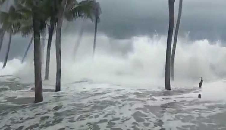 యాస్ తుఫాన్ ఉగ్ర‌రూపం..!