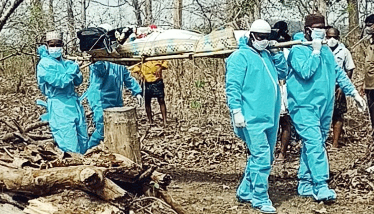 మానవత్వం చాటిన ముస్లిం యువకులు..