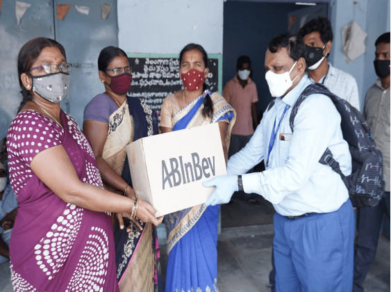 కష్టకాలంలో కమ్యూనిటీలకు అండగా ఏబీ ఇన్బెవ్‌
