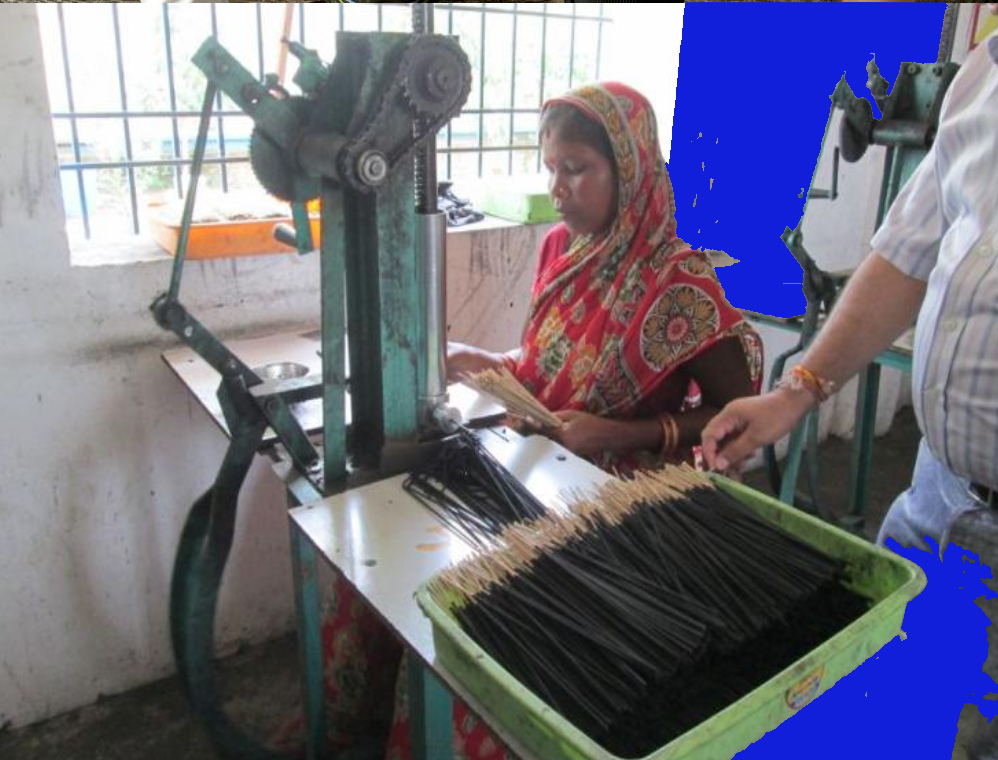 స్థానికులకు జీవనోపాధి కల్పించనున్న అగరుబత్తి రంగం