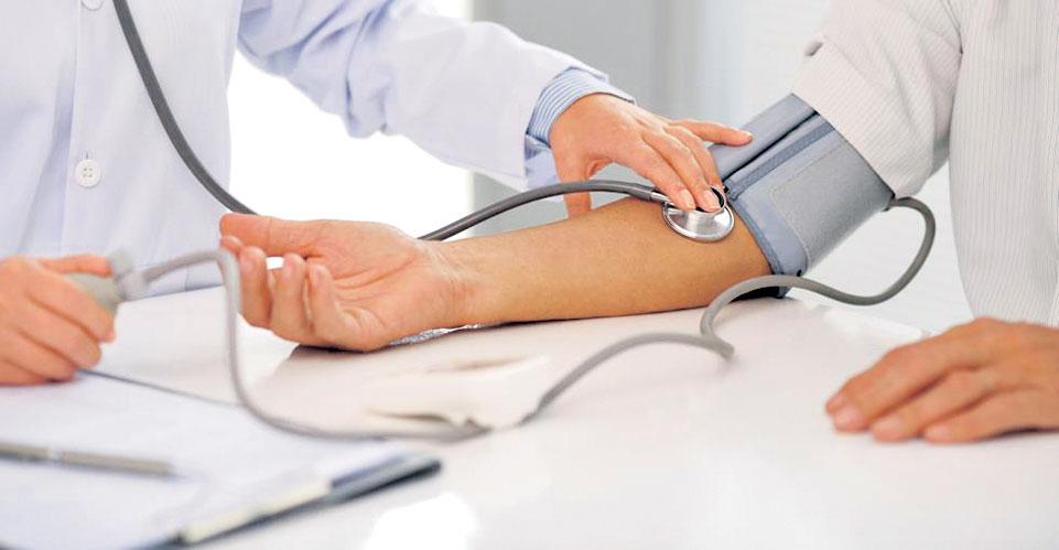 అర్హత కలిగిన ఉద్యోగులు మెడికల్‌ ప్రాక్టీసు చేసుకోవచ్చు