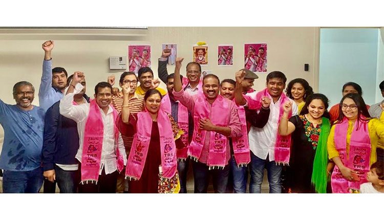 సాగర్ విజయంపై ఆస్ట్రేలియాలో  టీఆర్‌ఎస్‌ సంబురాలు