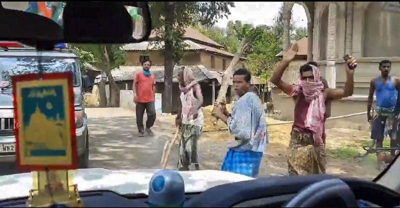 కేంద్రమంత్రి కాన్వాయ్‌పై దాడి