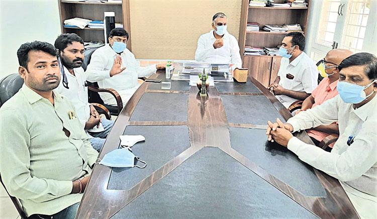 సీఎం కేసీఆరే మా నాయకుడు