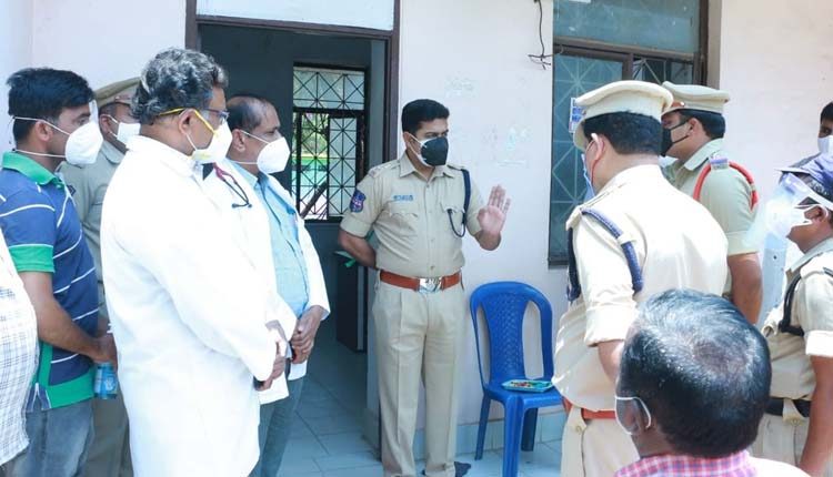 ఖమ్మం సర్కారు దవాఖానలో..పోలీసు సహాయ కేంద్రం