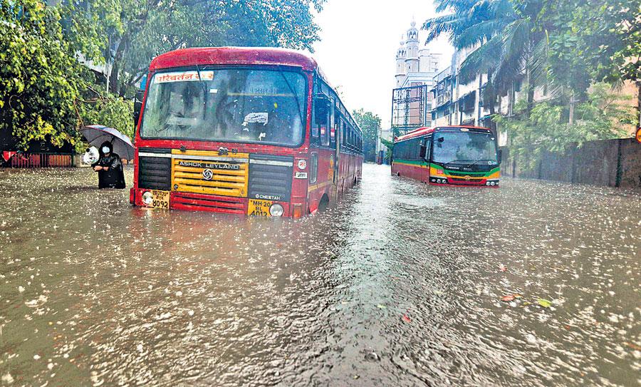 తుఫాన్‌ కల్లోలం