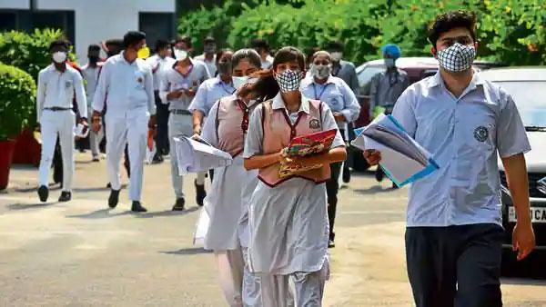 సగటు మార్కులు పంపండి: సీఐసీఎస్‌ఈ