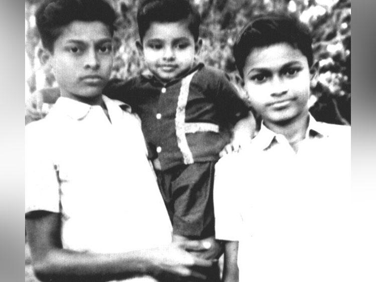 సోద‌రుల‌తో మెగాస్టార్ చిన్న‌నాటి ఫొటో