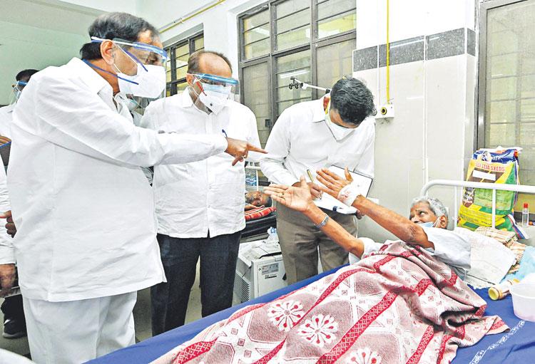 సారే నా ధైర్యం…కేసీఆరే నా నిండు ప్రాణం