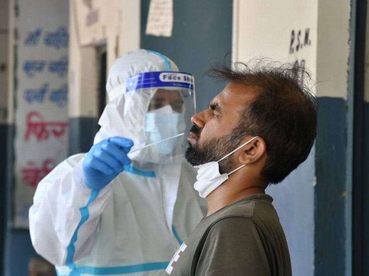 COVID-19 doubts : ఆల్క‌హాల్ తీసుకుంటే క‌రోనా రాదా?