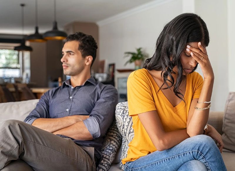 దంపతుల మధ్య ‘స్పేస్‌’ సమస్య!