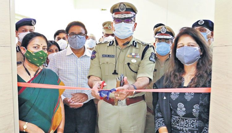 పోలీసుల కోసం.. పేట్లబురుజులో ఐసొలేషన్‌