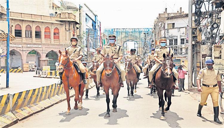 కట్టడి మరింత పకడ్బందీగా..