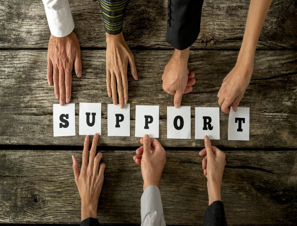 కరోనా పోరులో కార్పొరేట్ దిగ్గజాలు