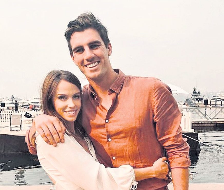 తండ్రి కానున్న కమిన్స్‌