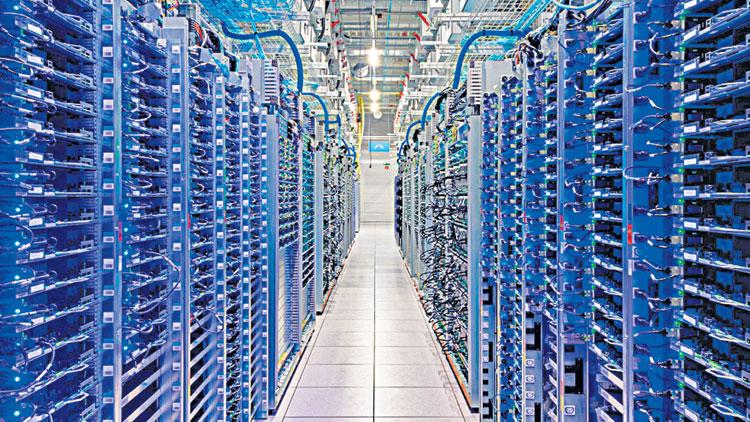 డాటా సెంటర్‌.. హైదరాబాద్‌