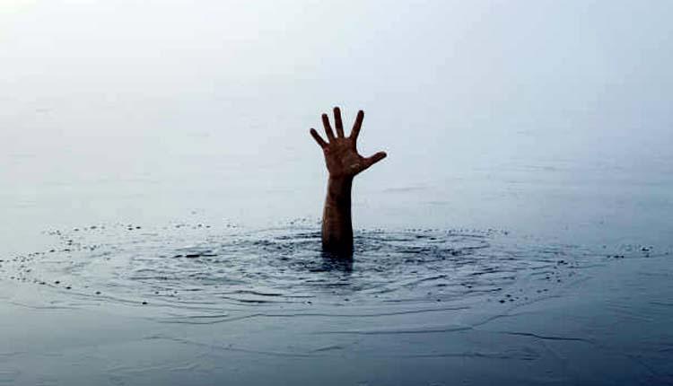 Students Drown | ఈతకు వెళ్లి ముగ్గురు విద్యార్థులు మృతి.. పెద్దపల్లి జిల్లాలో ఘటన