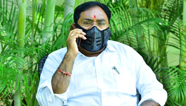 కరోనాని ధైర్యంగా ఎదుర్కొందాం : మంత్రి ఎర్రబెల్లి