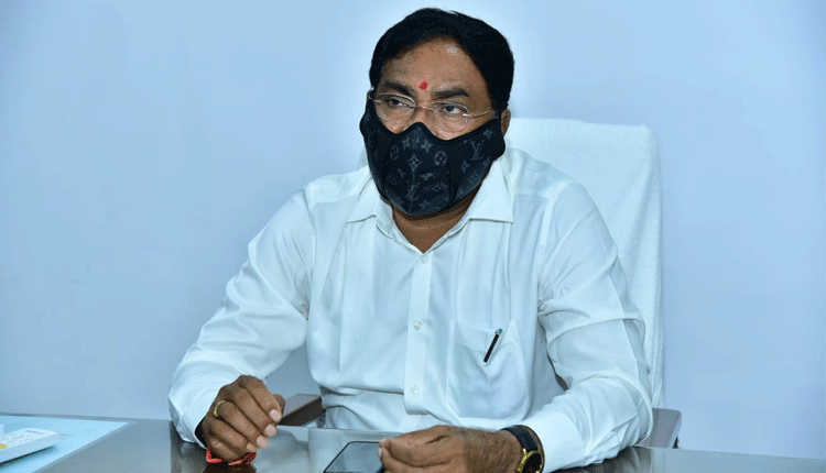 ఆందోళన వద్దు  ధైర్యంగా ఉందాం : మంత్రి ఎర్రబెల్లి