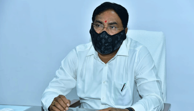 రైతులు ఆందోళ‌న చెందొద్దు : మంత్రి ఎర్రబెల్లి