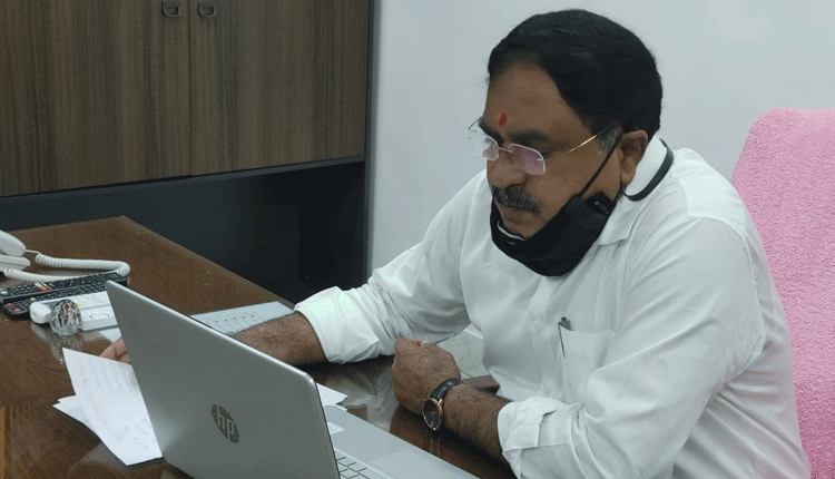 క‌రోనా కట్టడిలో ఎన్నారైలు భాగ‌స్వాములు కావాలి