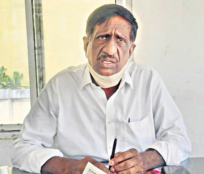 కాంగ్రెస్‌ పార్టీకి ఎర్రబెల్లి వరద రాజేశ్వర్‌రావు రాజీనామా