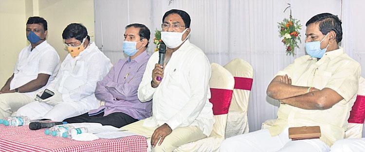 హెల్త్‌ హబ్‌గా వరంగల్‌