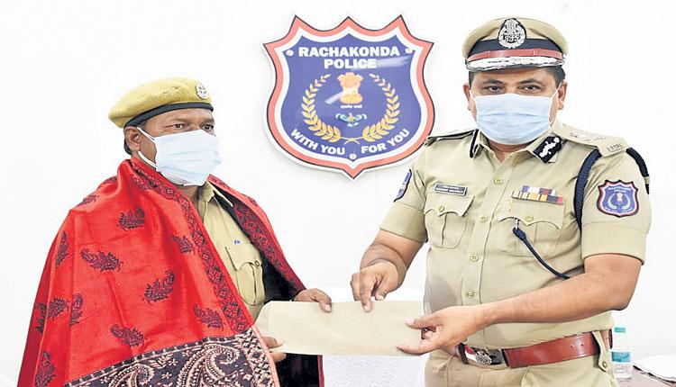 ఈశ్వరయ్య.. నువ్వు దేవుడవయ్య..