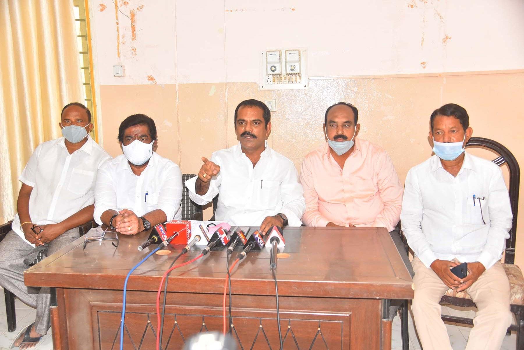 అర్వింద్‌.. నోరు అదుపులో పెట్టుకో..