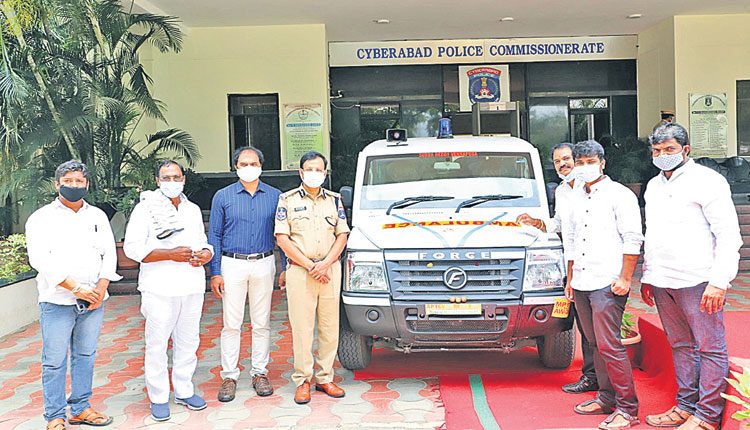 ఉచిత అంబులెన్స్‌ @ 7710872108