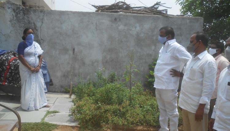 కరోనాను ధైర్యంగా ఎదుర్కోవాలి