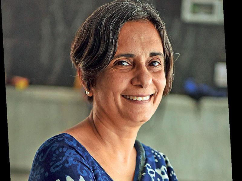 వేరియంట్లు తగ్గాలంటే టీకానే ఏకైక మార్గం