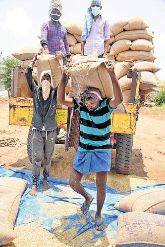 తెలంగాణపై ఎందుకీ వివక్ష?